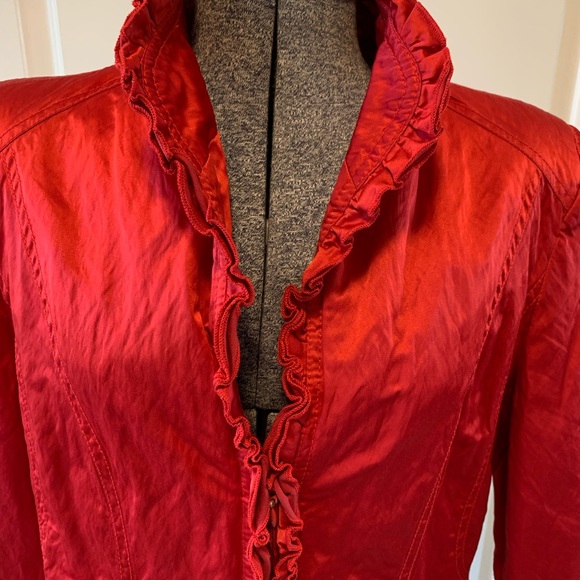 Red statement blazer - Picture 2 of 8